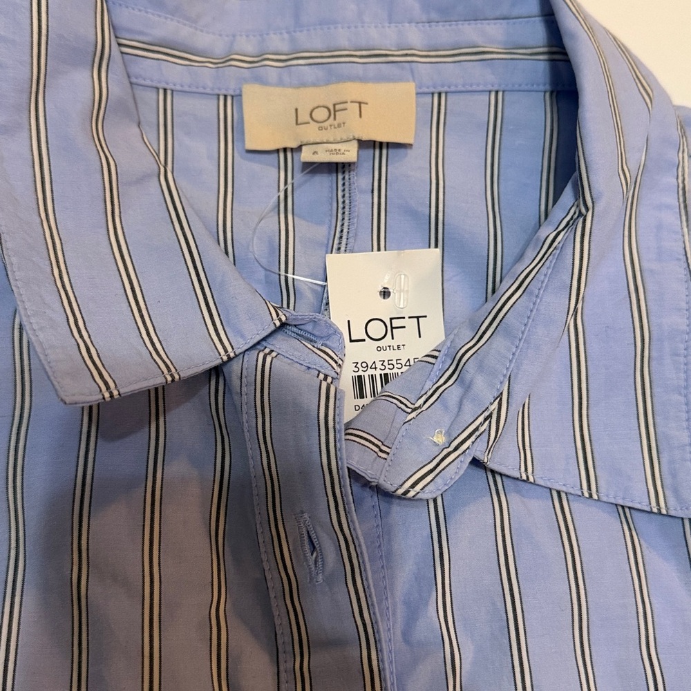 LOFT Light Blue Striped Half Button-Up Shirt  Dress size 6 NWT Cotton - Picture 3 of 8